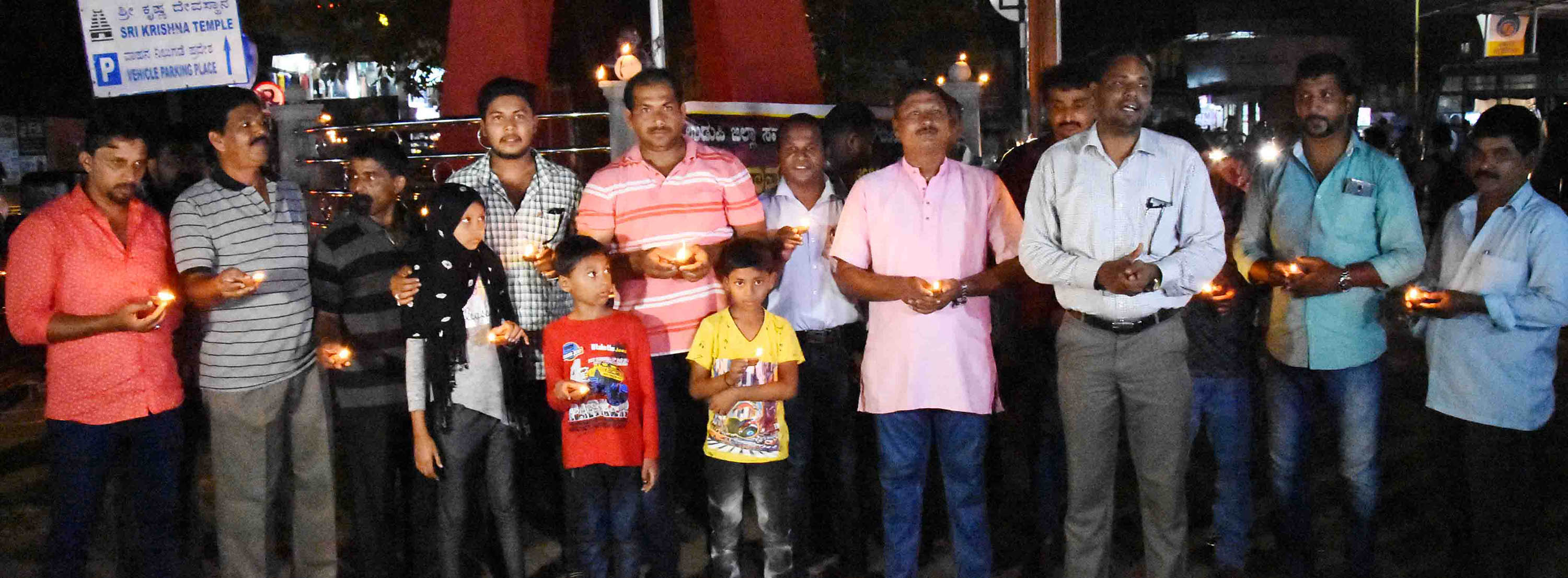 ಉಡುಪಿ: ಮುಸ್ಲಿಂರಿಂದ ದೀಪಾವಳಿ ಆಚರಣೆ